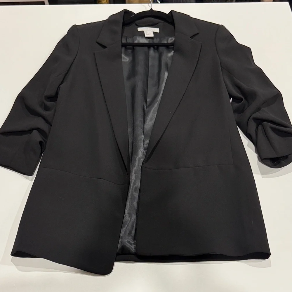H&M Women's Black Blazer - Picture 1 of 4